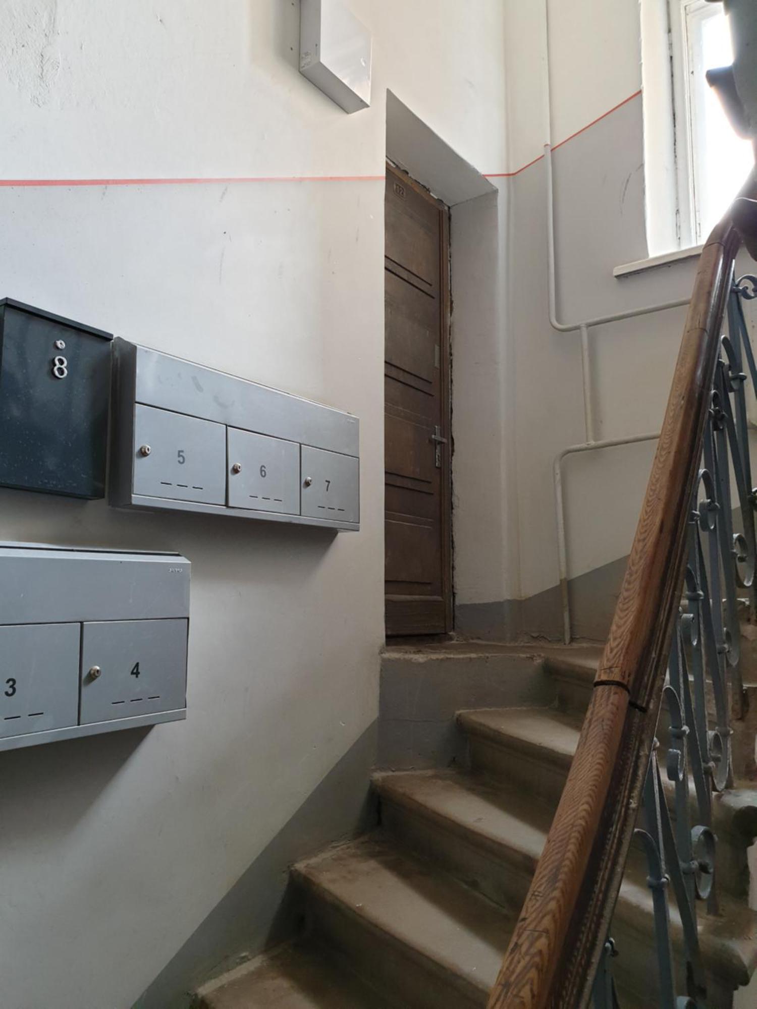Low Ceiling Apartment 리가 외부 사진